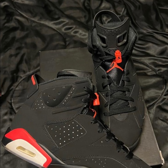 Jordan 6 2018 - Picture 3 of 4